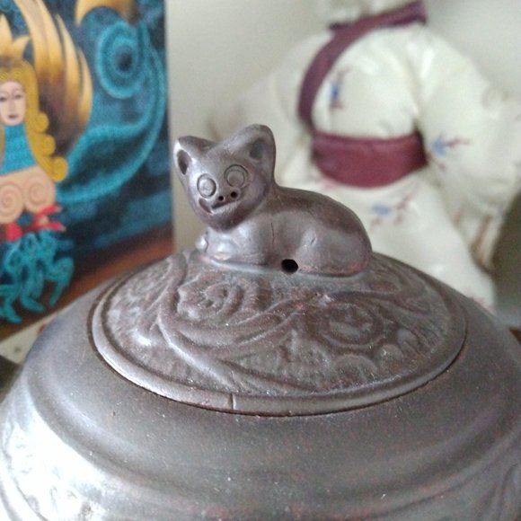 Yixing clay cat teapot - Picture 5 of 6